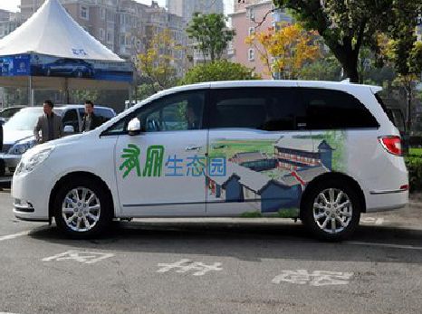 沿河户外车贴喷绘如何保持效果?